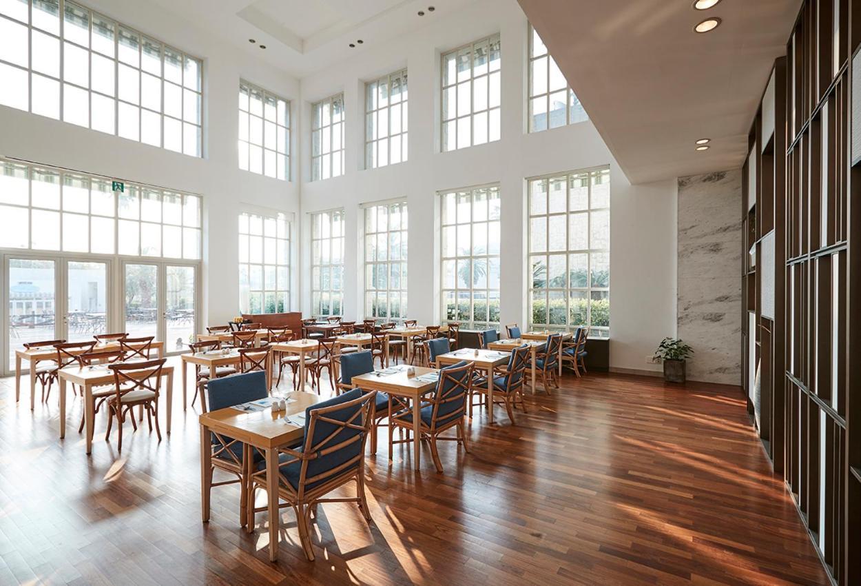 The Suites Hotel Jeju Seogwipo Extérieur photo