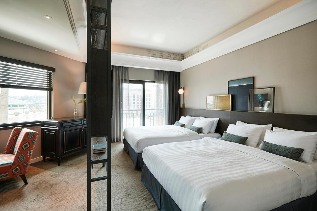 The Suites Hotel Jeju Seogwipo Extérieur photo